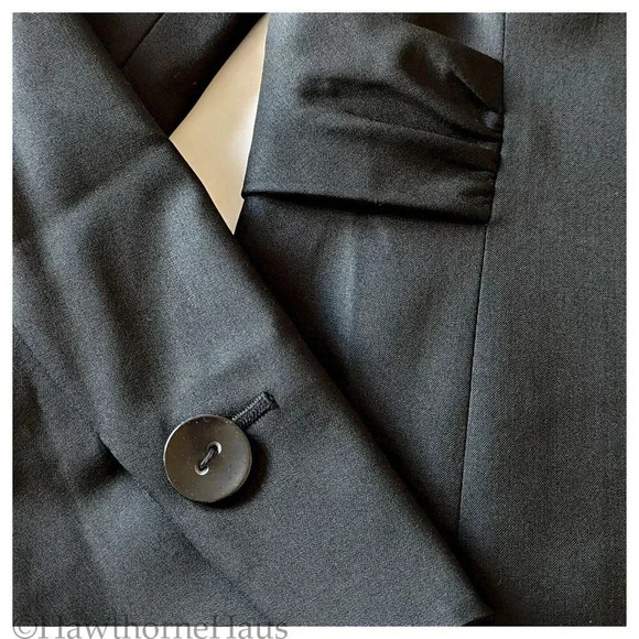 CLASSIQUES ENTIER Black Modern Blazer Jacket Size 4 Three Button Ruched Waist - Picture 4 of 10